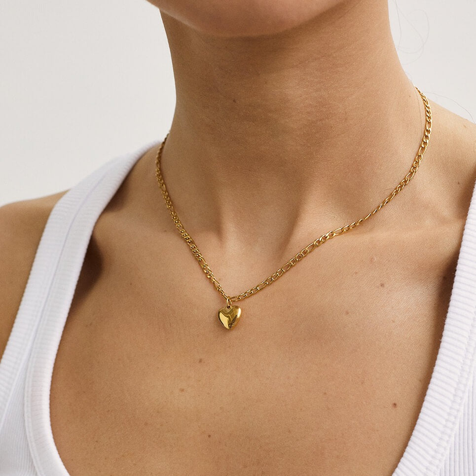 Piece of my Heart Necklace Introducing the perfect staple chunky Gold  Necklace which can also be used to layer your Zo&Co Necklaces. Waterproof  Tarnish Free Will not cause Greening Made from High