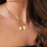 Oval Star Necklace Gold