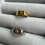 Star Signet Classic Ring. Material: Stainless Steel.