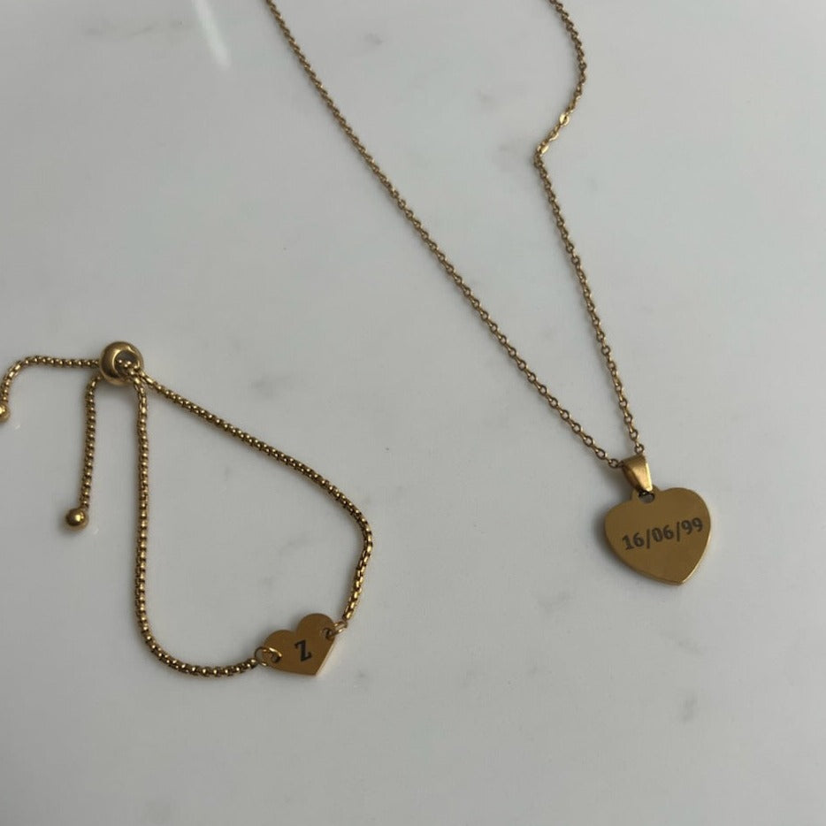 Introducing our Engraved Heart Pendant from our Personalised Collection!     Personalised Jewellery is non-returnable.   All of our pieces are laser engraved- this means it will not fade over time!  Chain length- 45cm.   Both Sides can be engraved.   Available in Gold, Rose Gold & Silver.   Material: Titanium. 