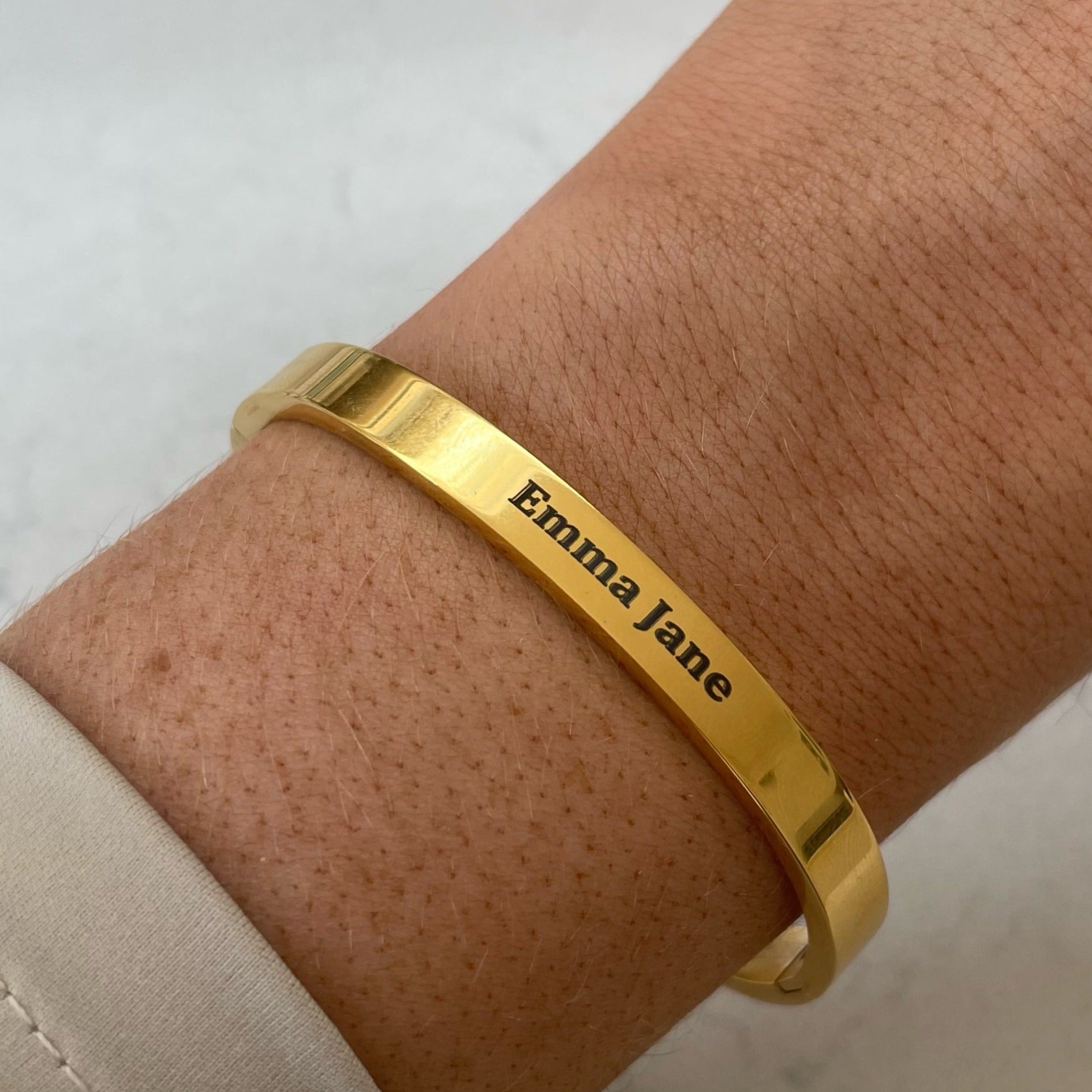 Introducing our Must have Staple piece from our Personalised Collection! All of our pieces are laser engraved- this means it will not fade over time!  Available in Gold, Silver & Rose Gold.  Material: Titanium. 
