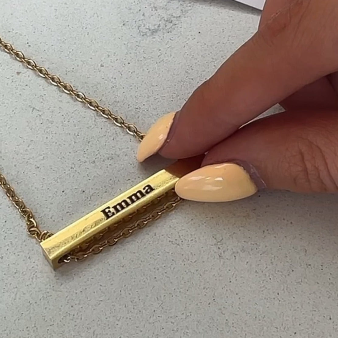 Introducing our Engraved Bar Necklace from our Personalised Collection!  All of our pieces are laser engraved- this means it will not fade over time!  Chain Length- 45cm  Bar Length-   Both Sides can be engraved.   Available in Gold & Silver.   Material: Titanium. 