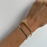 Snake Chain Slinky Bracelet. Available in Gold & Silver. Material: Stainless Steel. Length: 16+3cm.