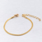 Snake Chain Slinky Bracelet. Available in Gold & Silver.  Material: Stainless Steel.  Length: 16+3cm. 